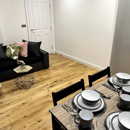Spacious And Elegant Apartment Birmingham Eksteriør bilde