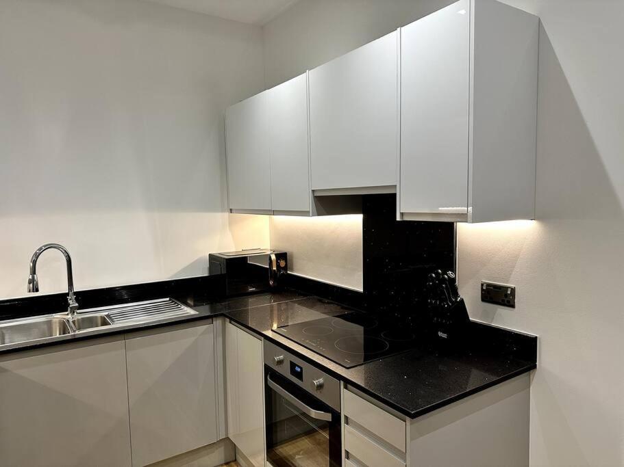 Spacious And Elegant Apartment Birmingham Eksteriør bilde
