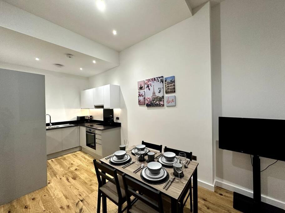 Spacious And Elegant Apartment Birmingham Eksteriør bilde