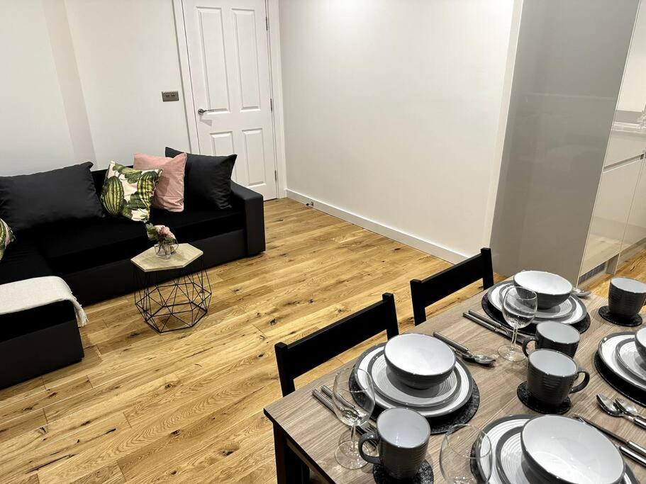 Spacious And Elegant Apartment Birmingham Eksteriør bilde